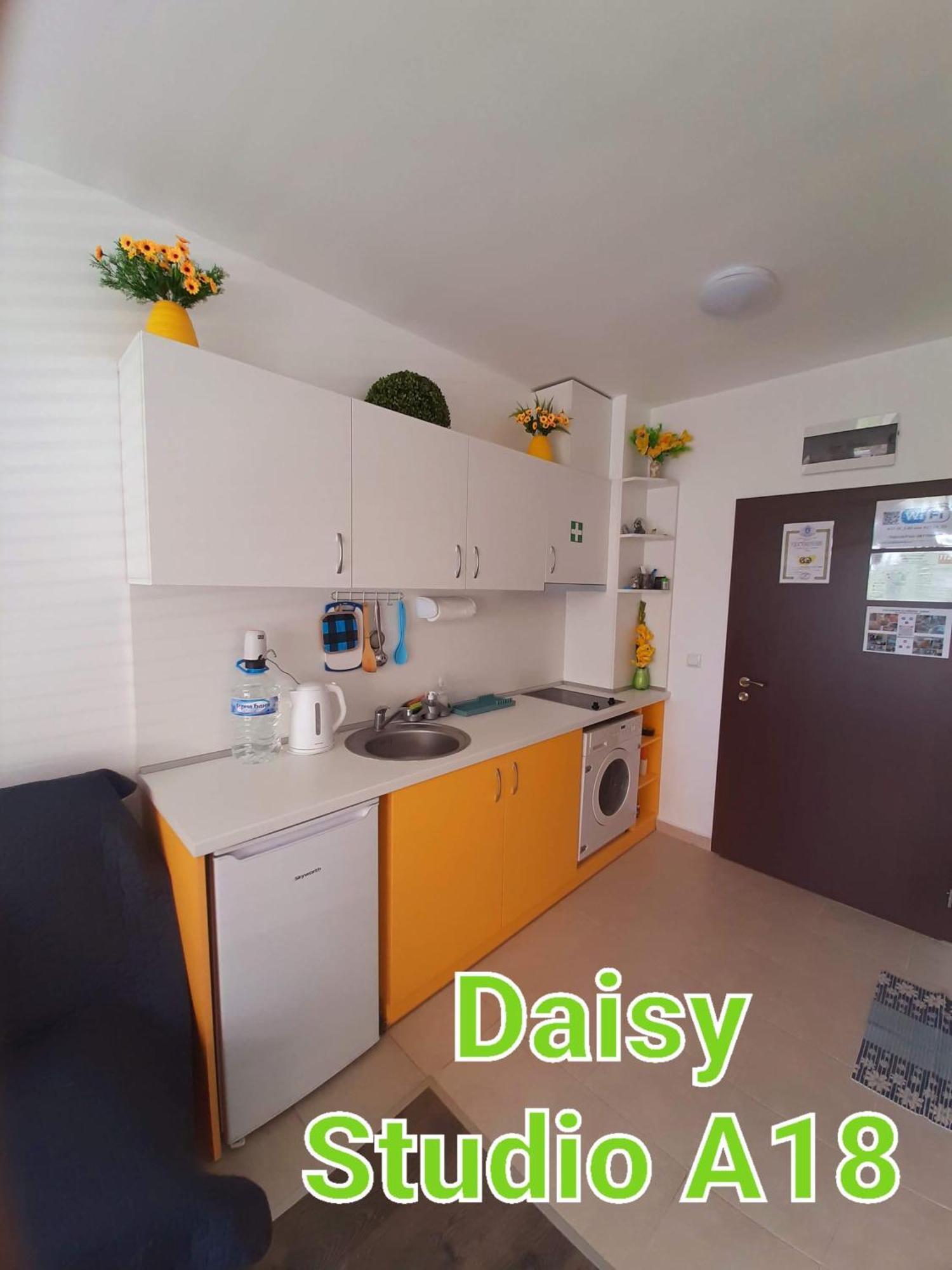 Apartment-Studio Daisy In Kiwi Gardens Complex Bjala Kültér fotó